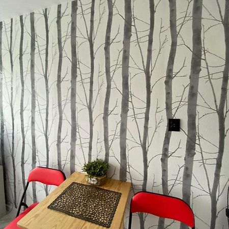 Night Host Robotnicza Apartment Wroclaw Exterior photo